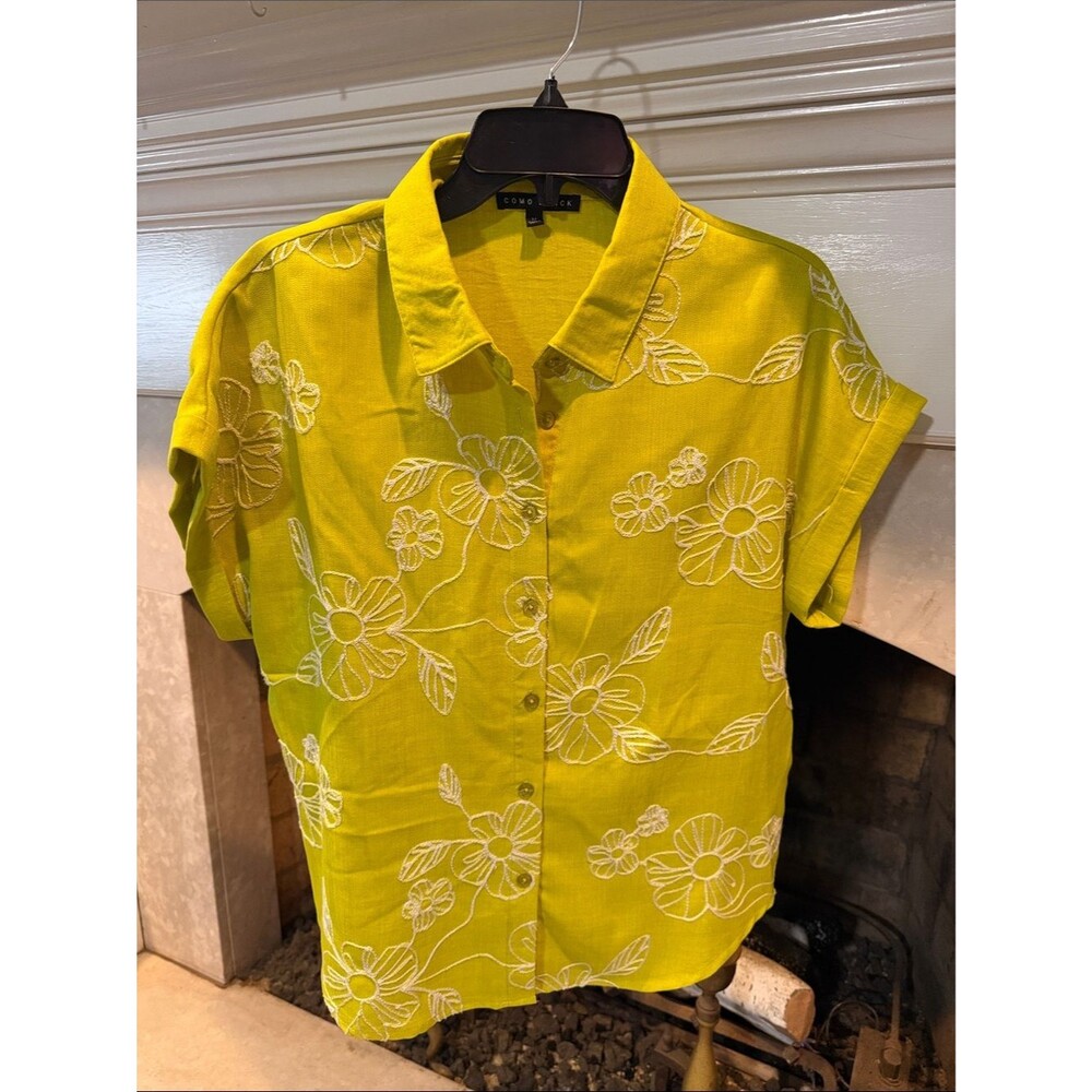 Como Black Short-Sleeve Embroidered Button-Down Shirt in Lime size M